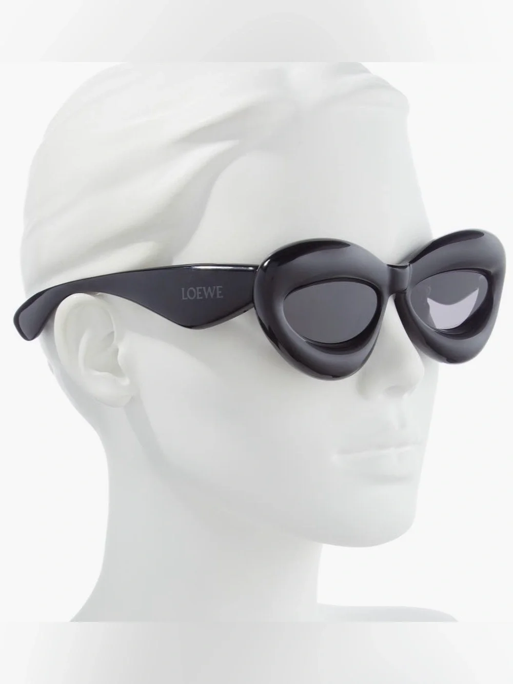 Loewe Black Chunky Cat-Eye Sunglasses Women Brand New